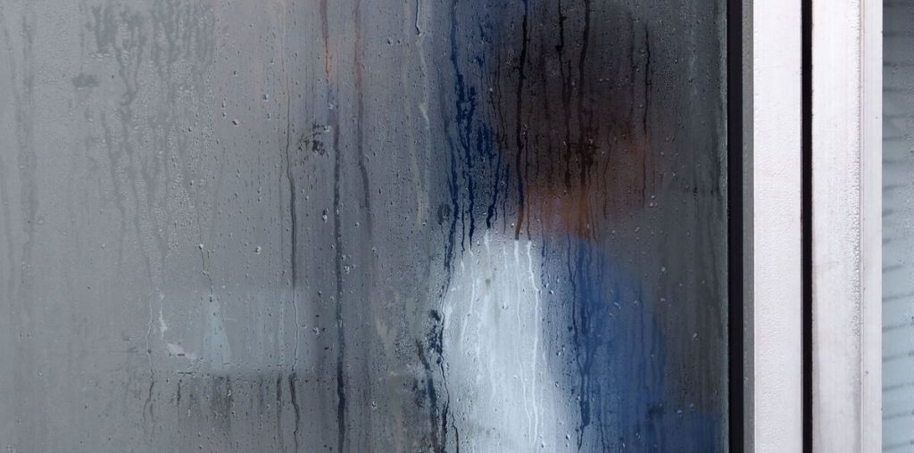 Banish condensation and mould from windows with 20-second cleaning tip