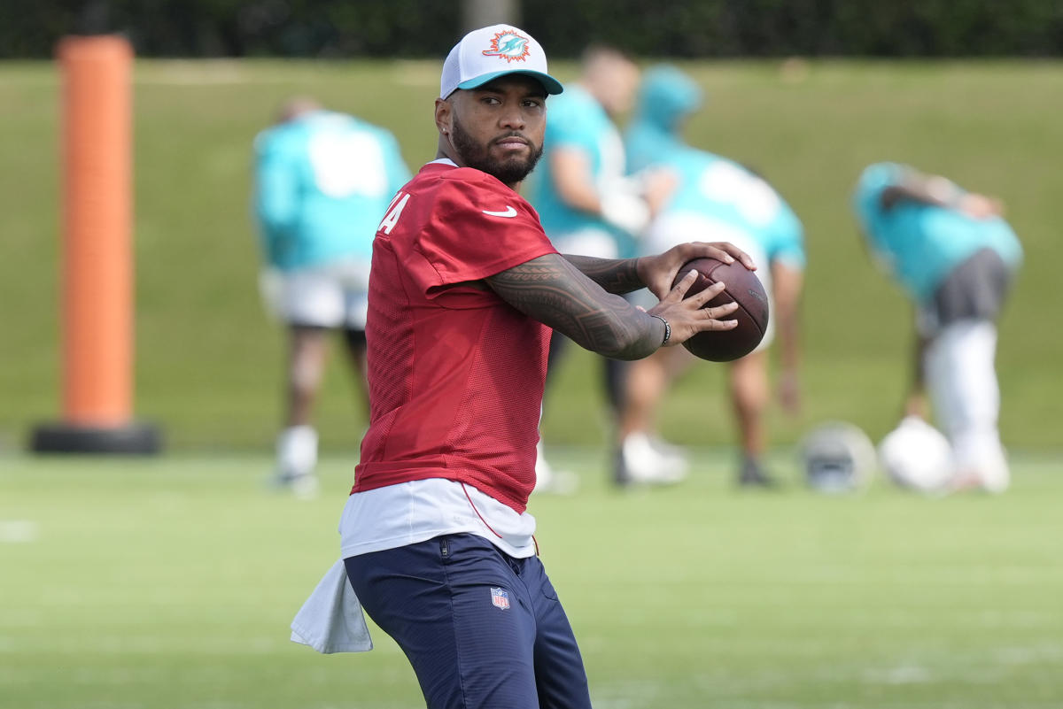 Dolphins QB Tua Tagovailoa clears concussion protocol, will play Week 8 vs. Cardinals