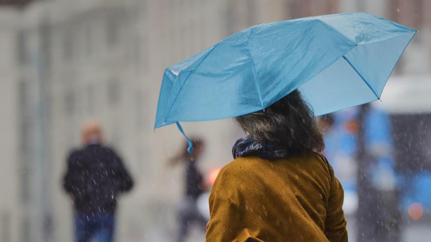 Jornada de intensas lluvias y tormentas en Catalunya: hasta 100 litros por metro cuadrado en las próximas horas