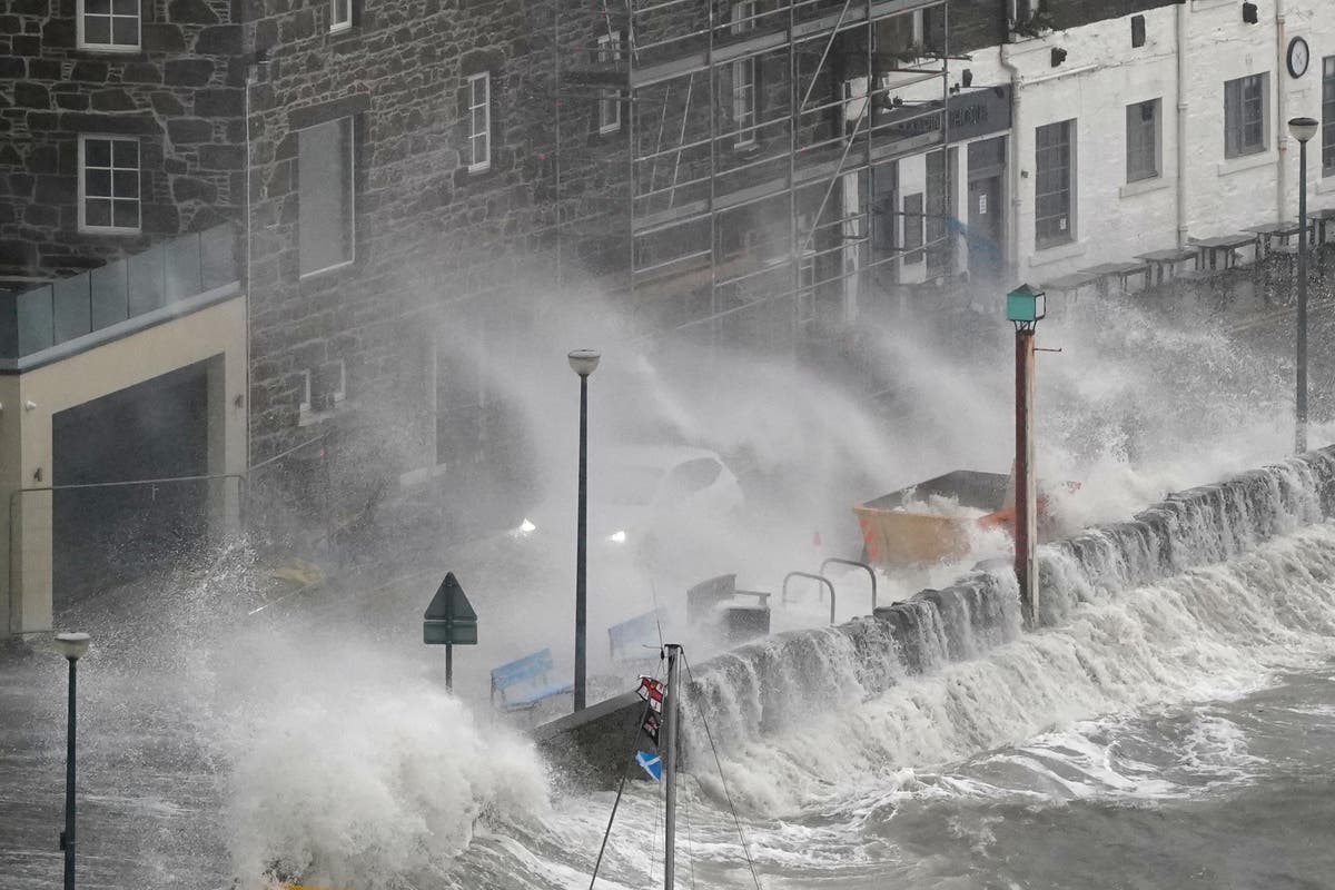 Storm Ashley – live: ‘Danger to life’ warning as UK to be hit by 80mph winds