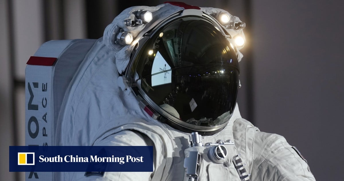 The astronaut wears Prada – new spacesuit for Nasa moon mission revealed