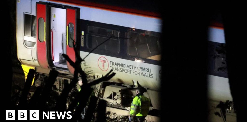 Train crash Wales: Man dies, 15 in hospital, after collision