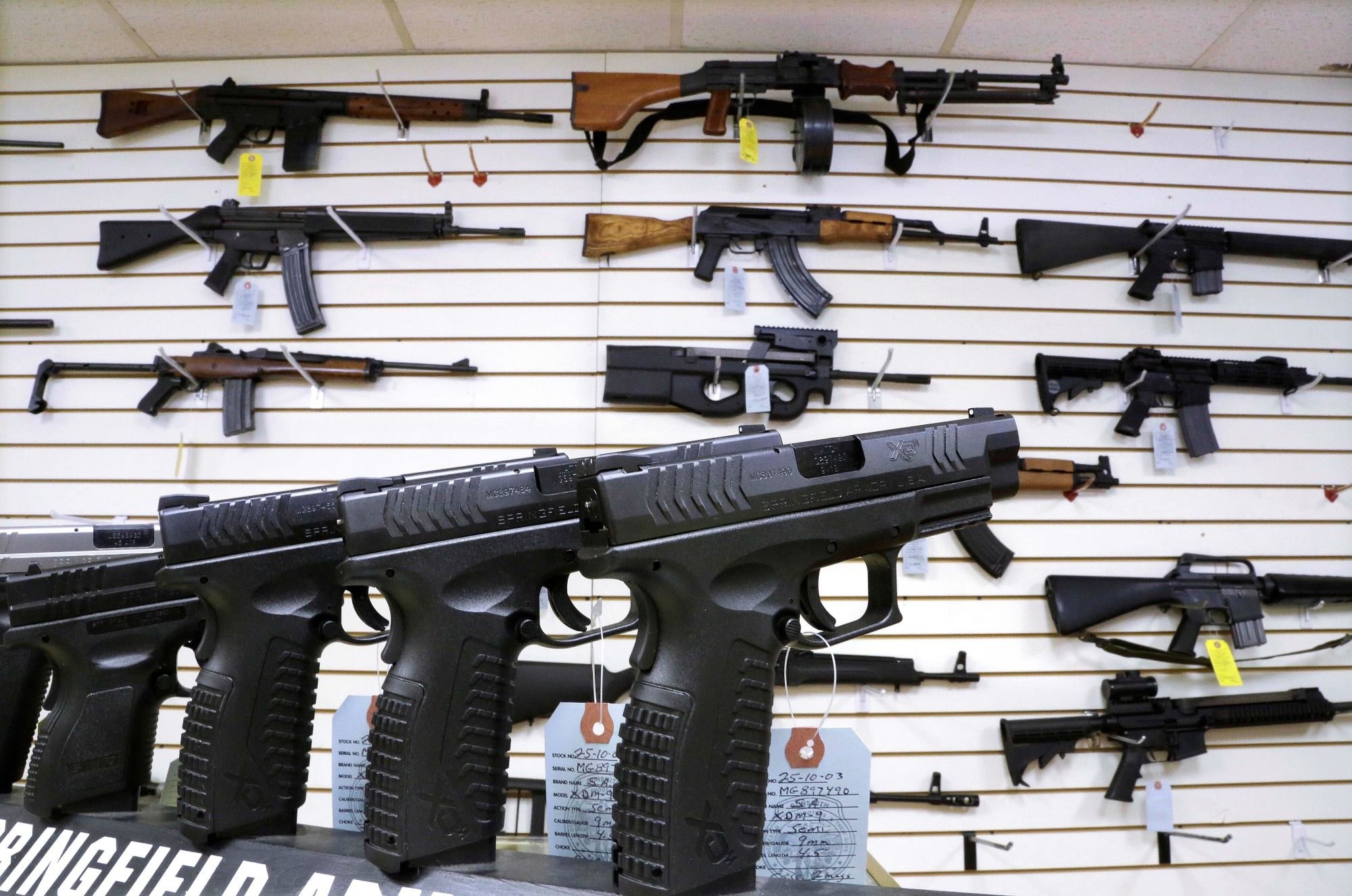 Federal judge declares Illinois assault weapon ban unconstitutional